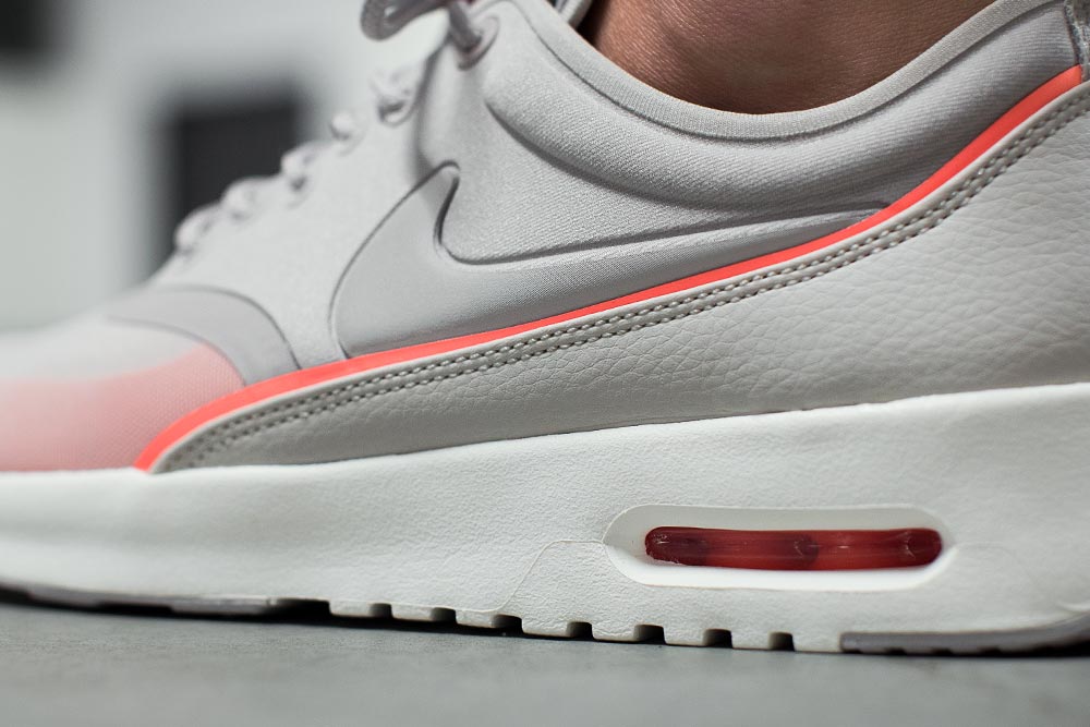 nike air max thea rose et gris